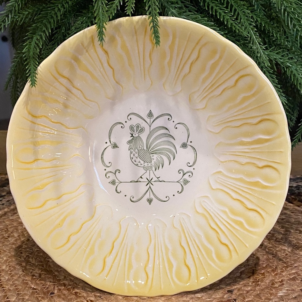 Vintage Scio Pottery Provincial pattern serving bowl
